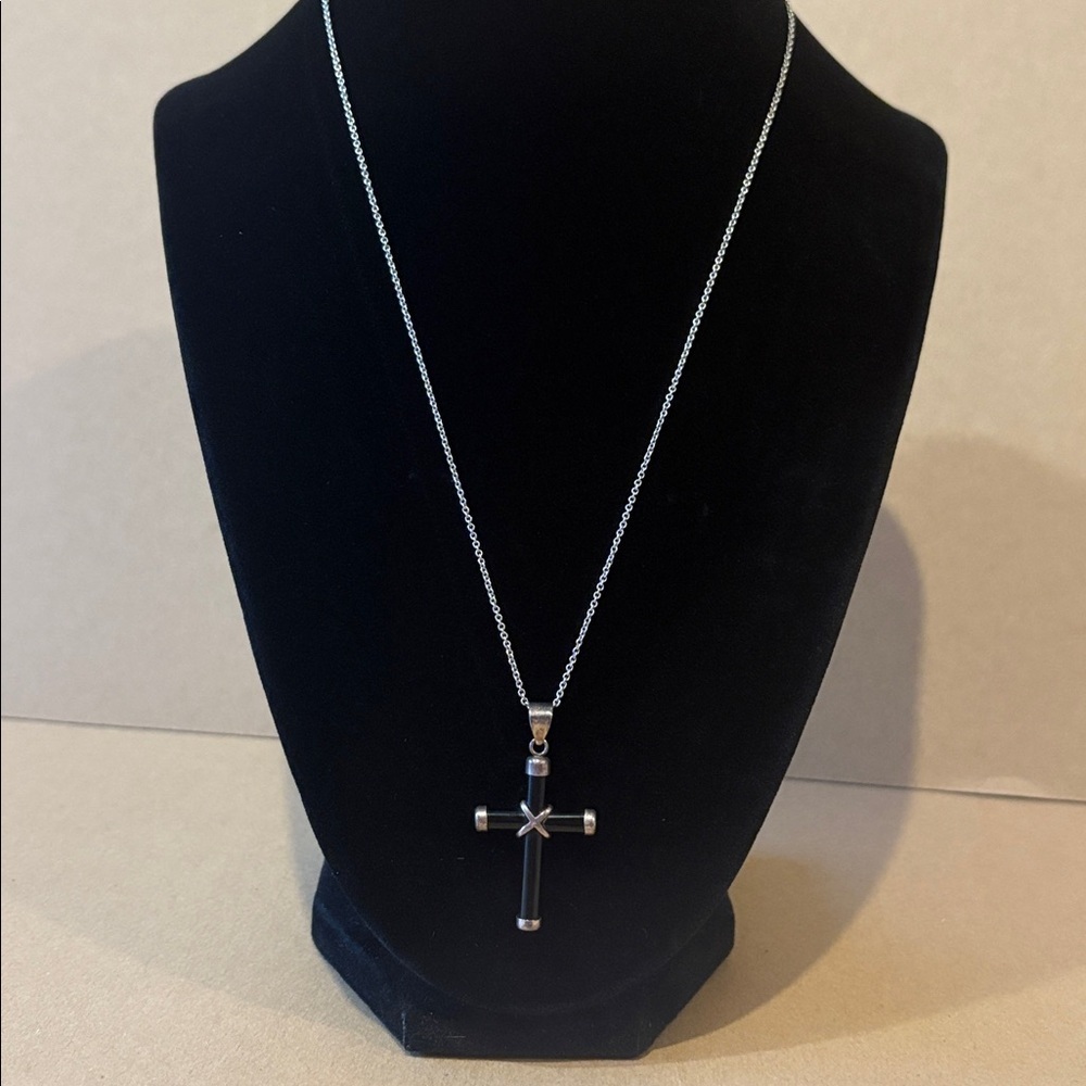 Black onyx and sterling Silver Cross Pendant stamped .925 UNISEX
